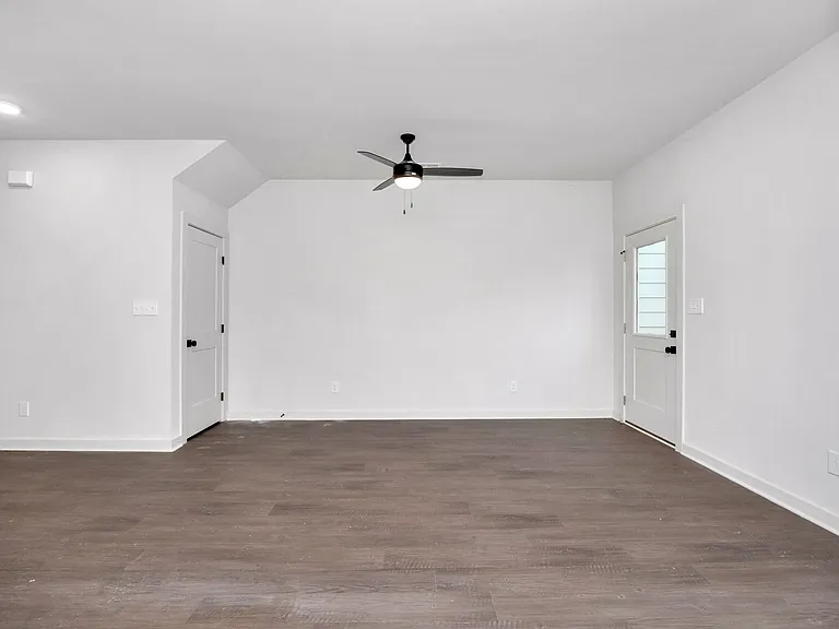 2506 Freeman Rd — Photo 14