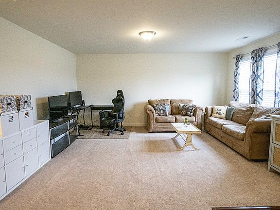 5th image of 105 Broad St Lot 50