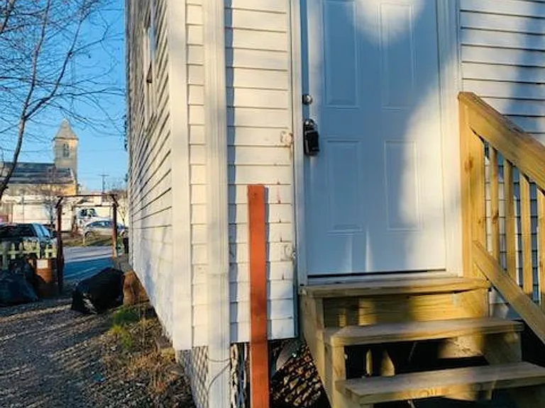 555 Main St — Photo 4