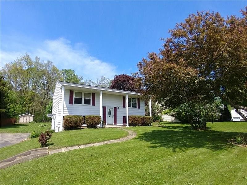1st image of 21556 Golden Dr