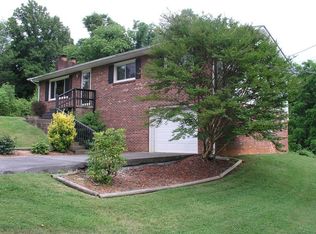 116 Laura Dr, Elizabethton, TN 37643