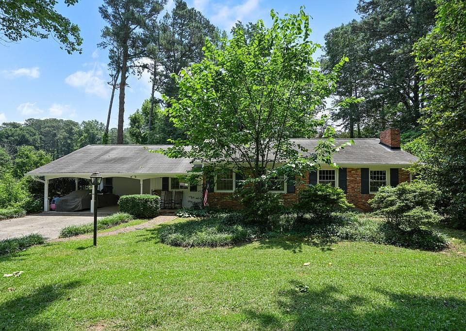 1st image of 3723 Lakeview Dr