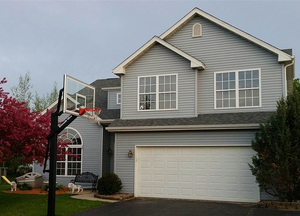 1st image of 385 Prairie Knoll Dr