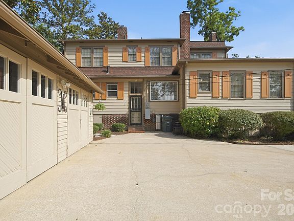 4th image of 143 W End St