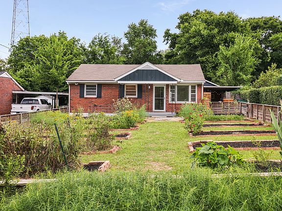 5th image of 207 Maplewood Trce
