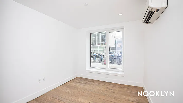 Rented by Nooklyn NYC LLC | media 17