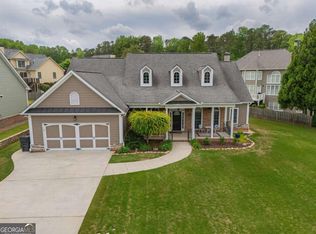 4721 W Lakeshore Dr, Acworth, GA 30101