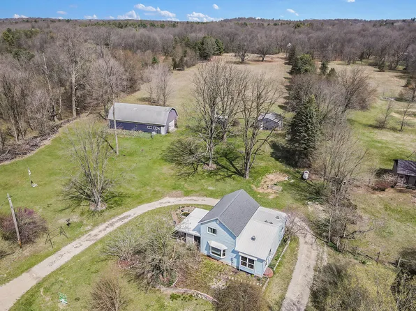 3459 Babylon Rd, Allegan, MI 49010