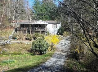 232 Laurelwood Ln, Mills River, NC 28759