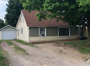 526 W 3rd St, Charlotte, MI 48813