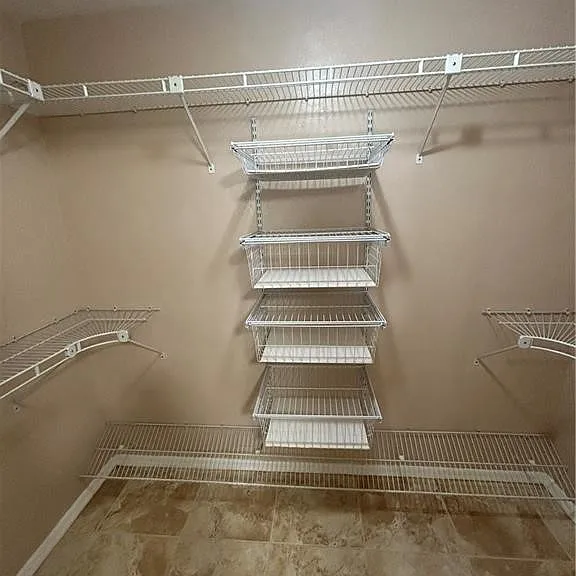 515 E Falconry Ct — Photo 16