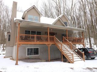 89 Woodridge Dr, Lake Ariel, PA 18436