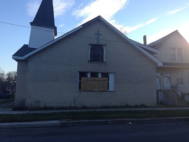 2nd image of 6601 S Honore St