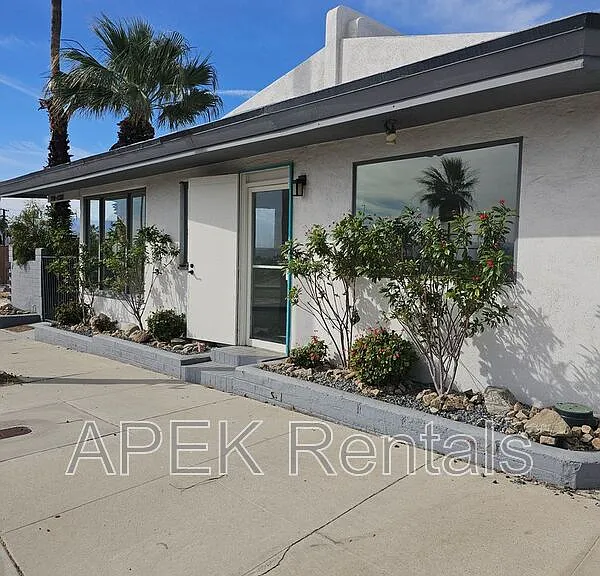 2231 N Palm Canyon Dr #2235 — Photo 5