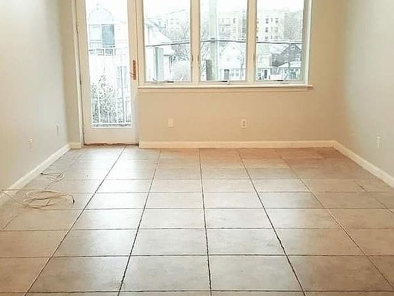 3rd image of 1682 E 22nd St #3R