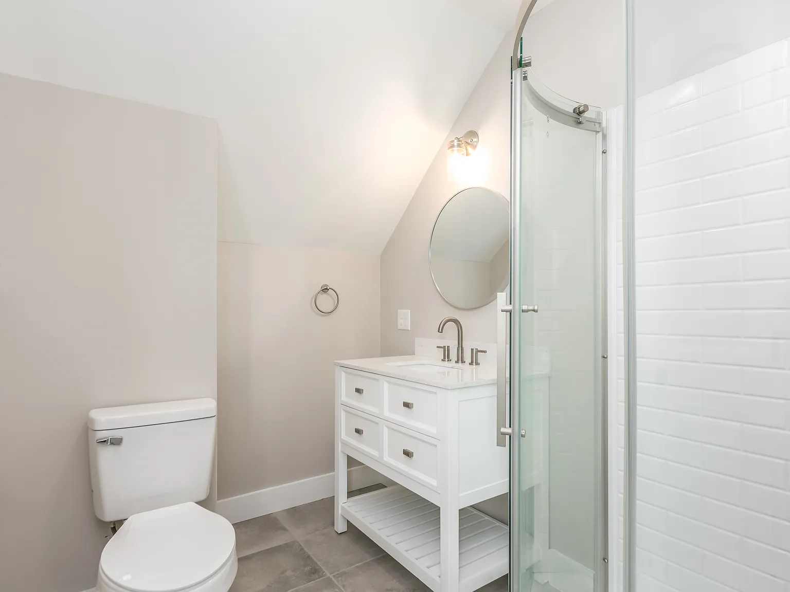 5 bed, 3.5 bath, 3000 sqft, $3,500 — Photo 4