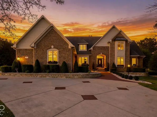3935 W Smokey Row Rd, Bargersville, IN 46106