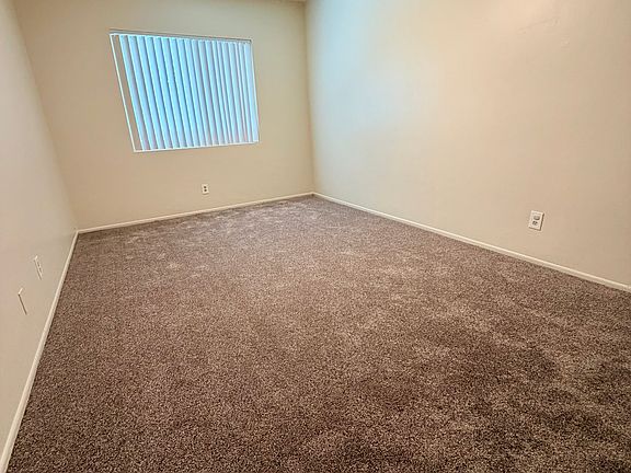 5th image of 12414 Dunrobin Ave APT 5