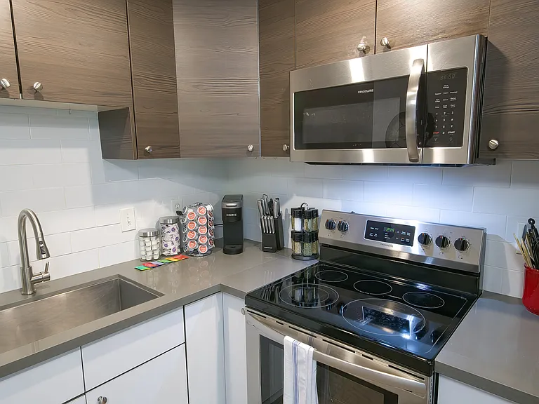 Bellevue Way SE — Photo 22