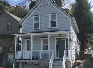 357 Commercial St, Astoria, OR 97103