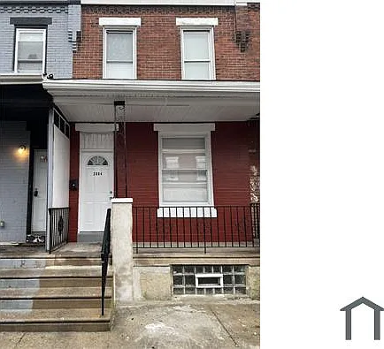 3 bed, 1100 sqft, $1,990 — Photo 2