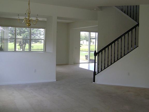 3rd image of 12731 Oulton Cir