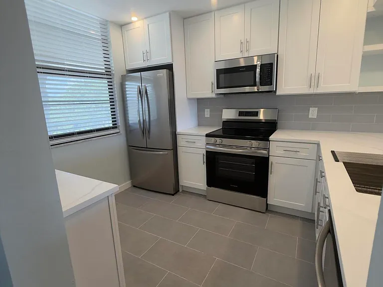 3710 Whitehall Dr #404 — Photo 8