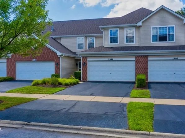 1944 Golden Gate Ln, Naperville, IL 60563