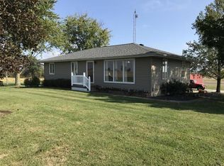 2664 N 400 St, Ramsey, IL 62080