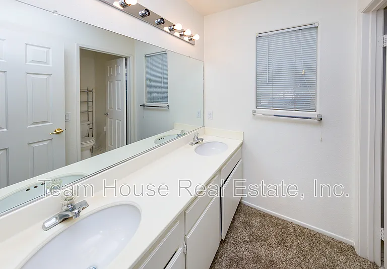 25620 Wordsworth Ln — Photo 20