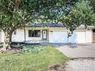330 William St, Hesston, KS 67062
