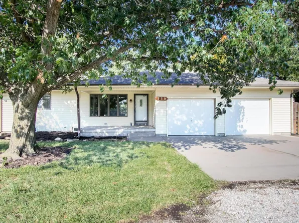 330 William St, Hesston, KS 67062
