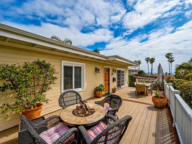 181 W Avenida Cornelio — Photo 4