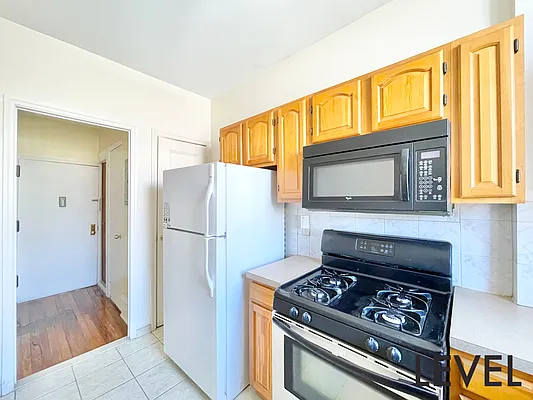 Rented by Level Group | media 74