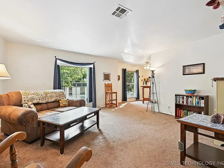 6814 S Toledo Ave #414 — Photo 3