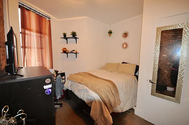 Rented by REAL New York | media 26