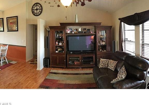 2nd image of 508 NE 3rd Ave
