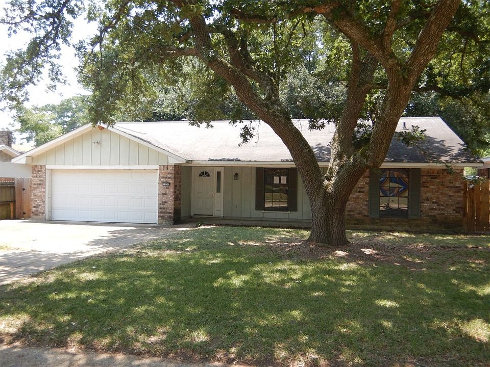 1st image of 1636 Applewood Dr