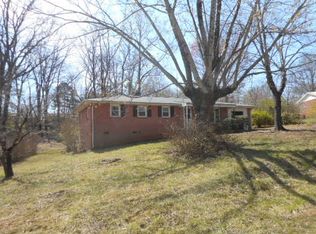 132 Dogwood Ln, Forest City, NC 28043