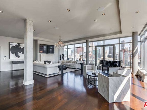 3rd image of 1155 S Grand Ave #2303