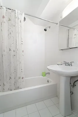 Rented by Halstead Real Estate | media 5