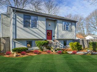 49 Allen Ave, Warwick, RI 02889