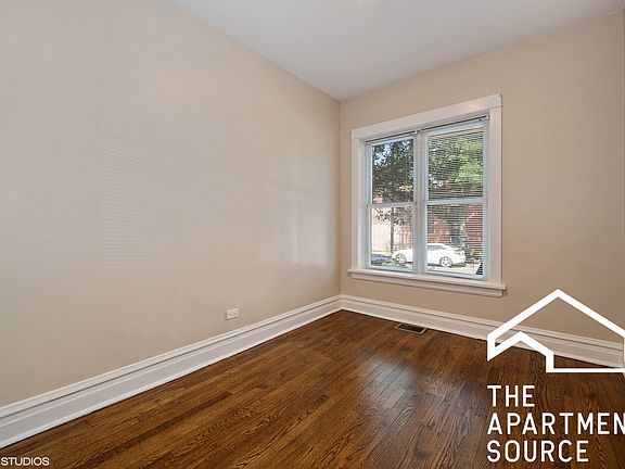5th image of 1808 N Sheffield Ave #1