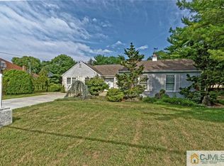 107 Brick Rd, Cherry Hill, NJ 08003