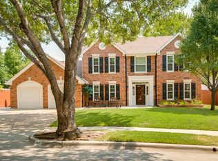 4372 Newberry St, Grand Prairie, TX 75052