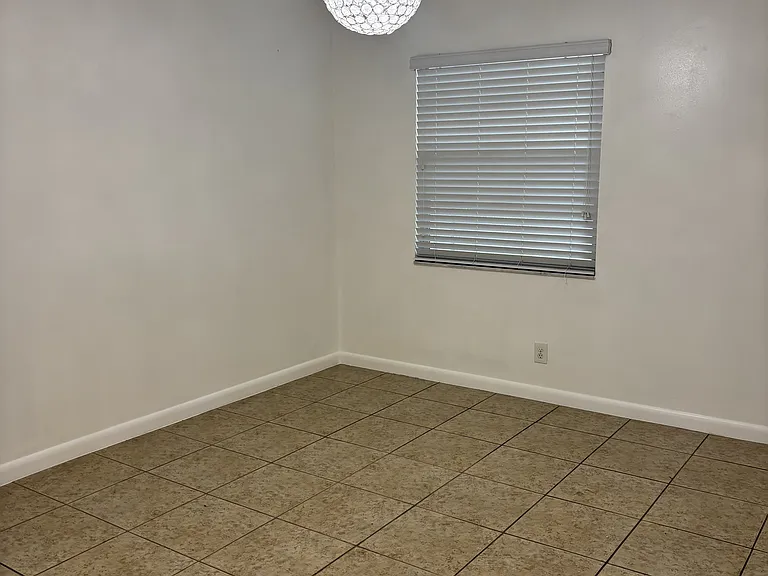 300 SW 134th Way #105 — Photo 15
