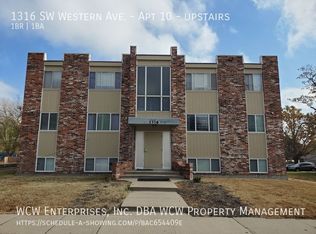 1316 SW Western Ave APT 10, Topeka, KS 66604
