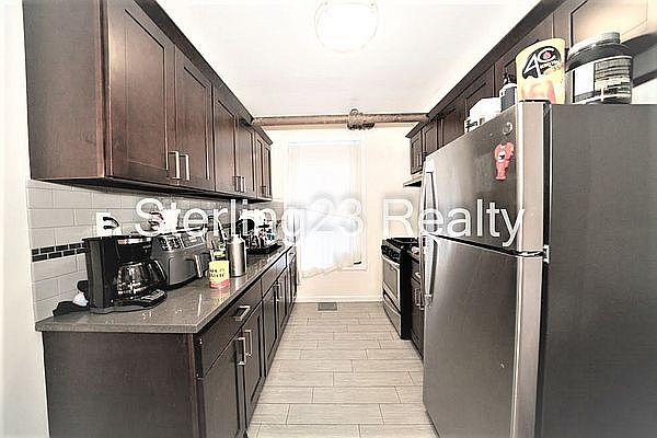1st image of 24-25 28th St #A