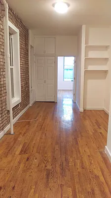 Rented by Skyline Realty LLC II | media 7