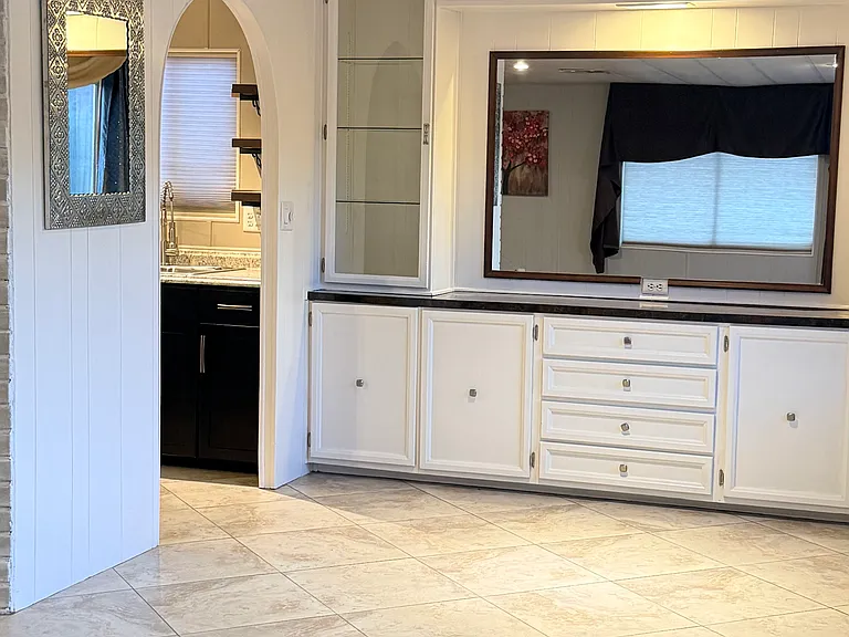 2415 W Irvington Pl — Photo 27